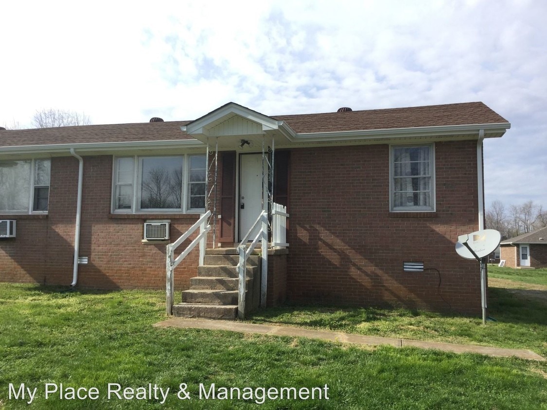 Primary Photo - 123 Airport Rd