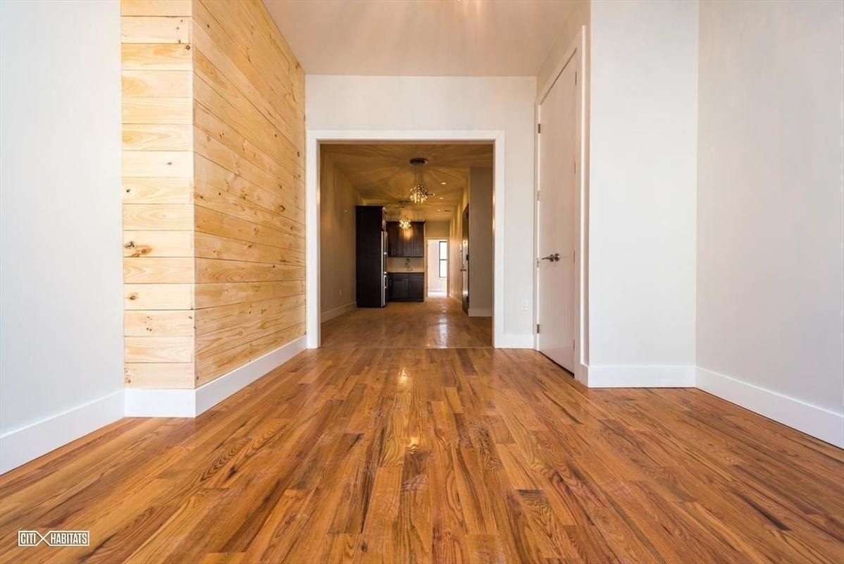 Foto principal - 1328 Halsey St