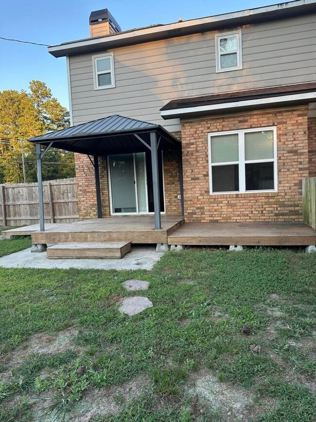 Foto del edificio - Move-In Ready Corner-Lot Home with Wraparound Porch Near Fort Eisenhower