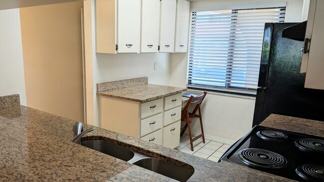 Foto del edificio - 9871 Citadel Ln