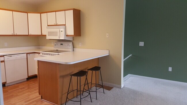 Building Photo - 42524 Lilley Pointe Dr