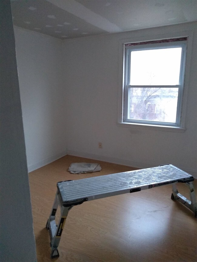 Building Photo - 3907 Pascal Ave