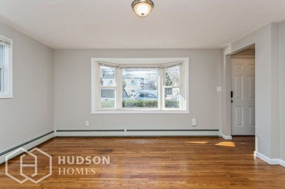 Building Photo - NOW AVAILABLE! - 104 Bouton St, Norwalk, C...