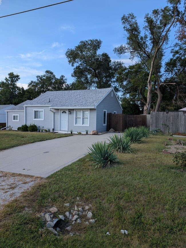 Building Photo - 245 NW 51st Pl