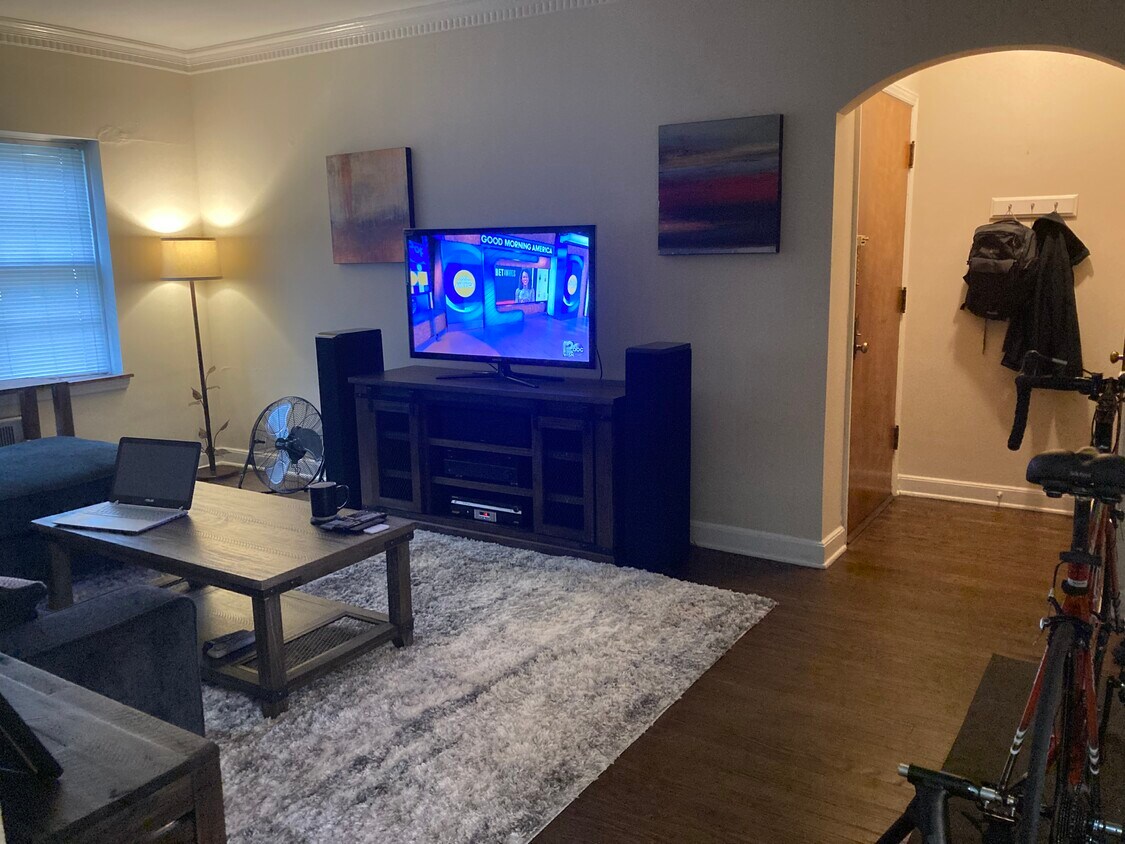 Foto principal - 5425 W Martin Dr