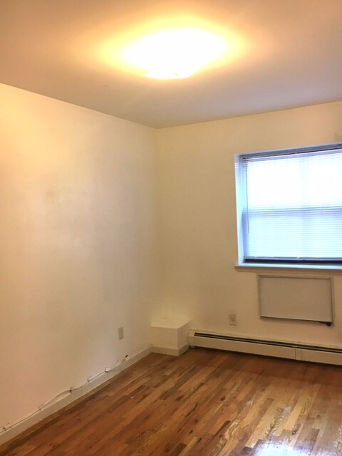 Building Photo - 260 Skillman Ave