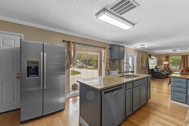 Foto del edificio - 2622 Hibiscus Ct