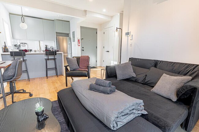 Building Photo - 1255 Decatur St