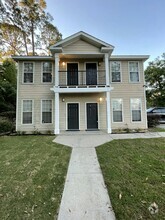 Building Photo - 2408 Escambia Dr