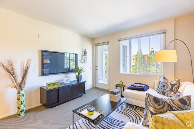 2Br, 2BA - 1.112 ft² - Torrey Gardens Apartments