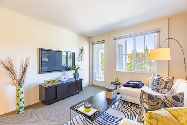 2Br, 2BA - 1,112SF - Torrey Gardens at Torrey