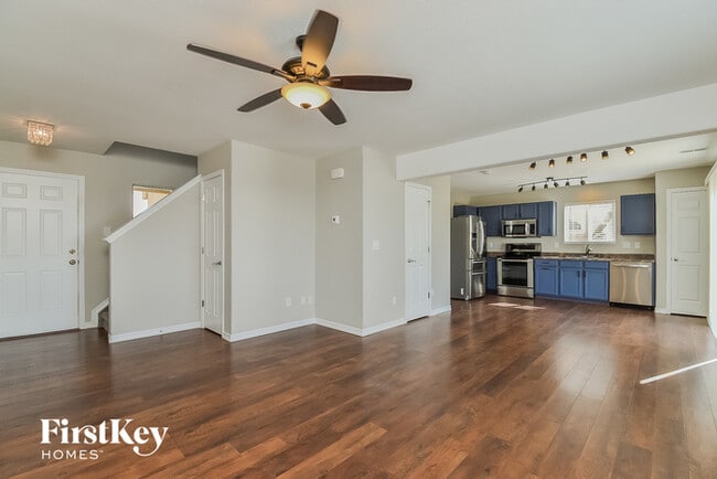 Building Photo - 11885 Wildwood Ridge Dr