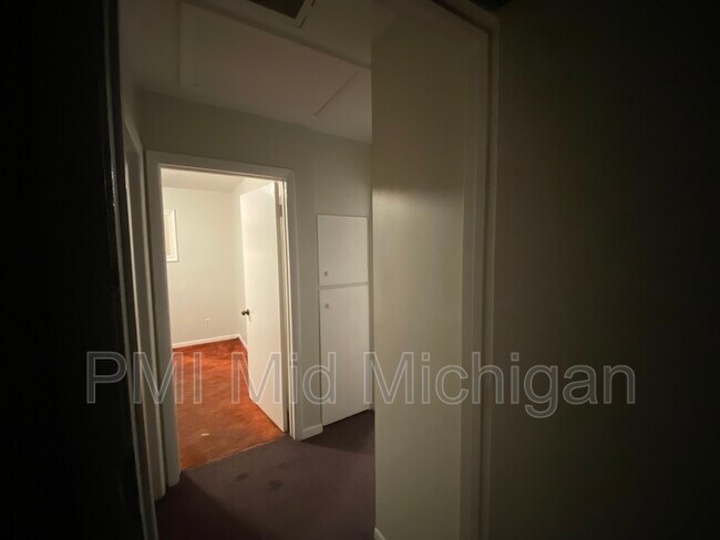 Foto del edificio - 253 E Austin Ave