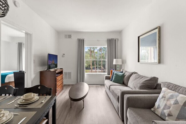 Foto del edificio - 8303 Palm Pkwy