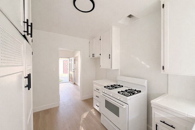 Foto del edificio - 3604 W 63rd St