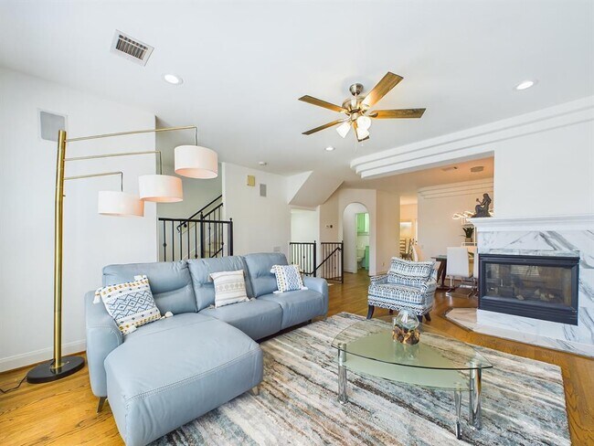 Foto del edificio - 2216 Mason St