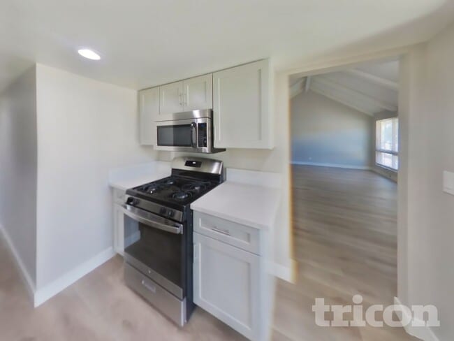 Building Photo - 3181 Arville St