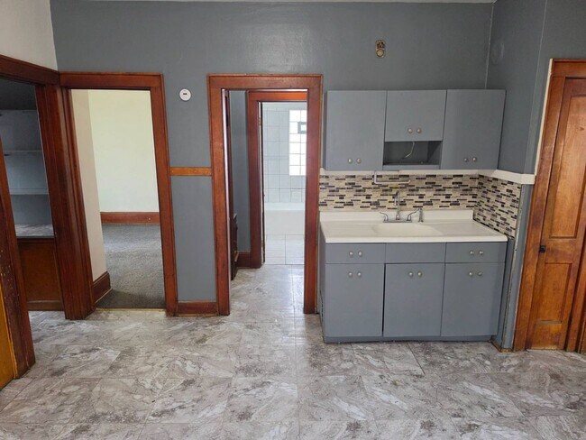 Foto del edificio - 2867N37thM