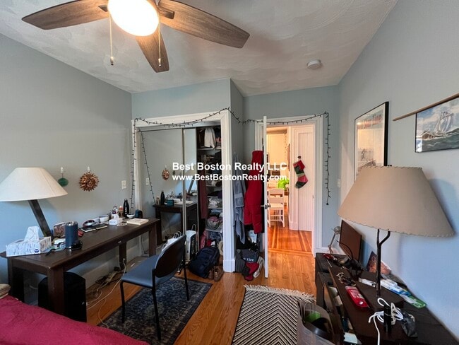 Foto del edificio - 305 Highland Ave