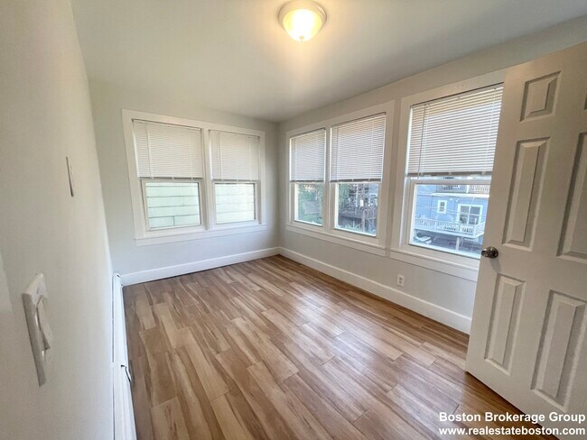 Foto del edificio - 21 Howell St