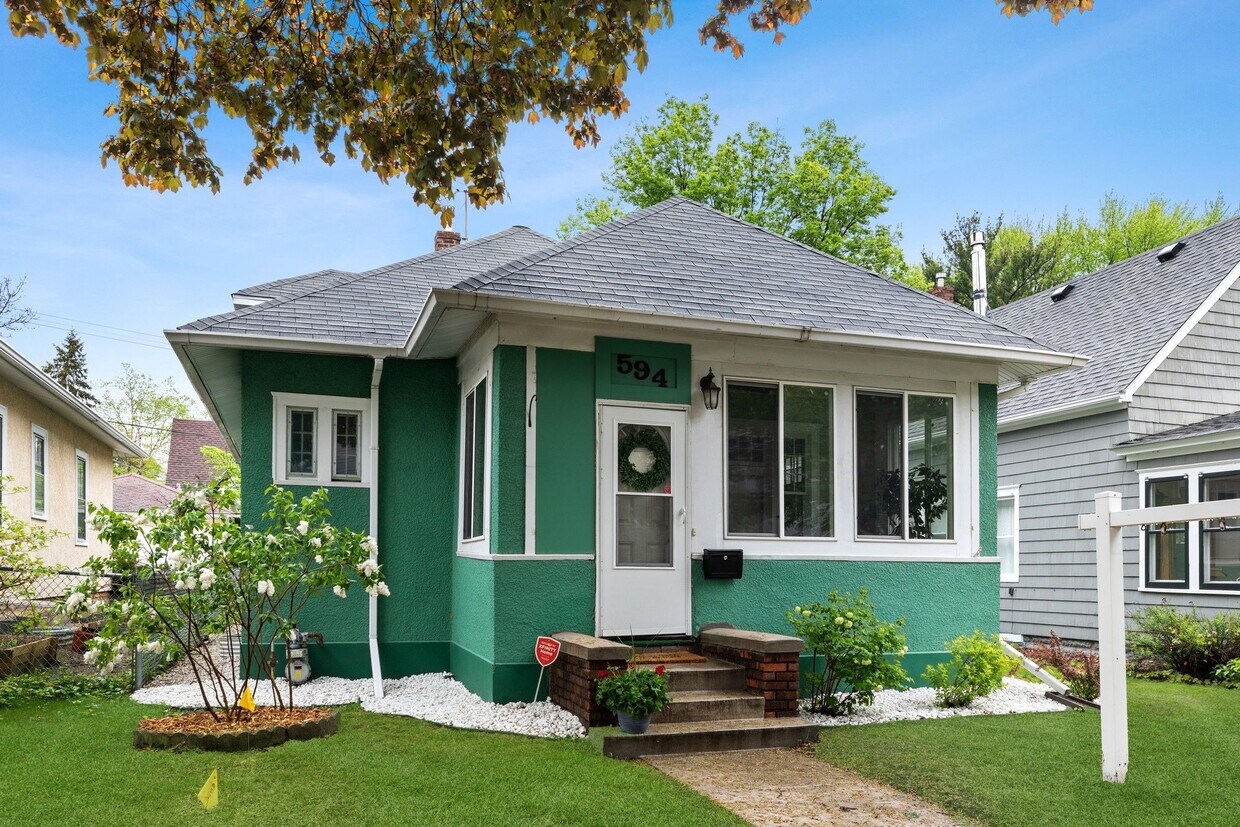 594 Simpson St, Saint Paul, MN 55104 House for Rent in Saint Paul, MN