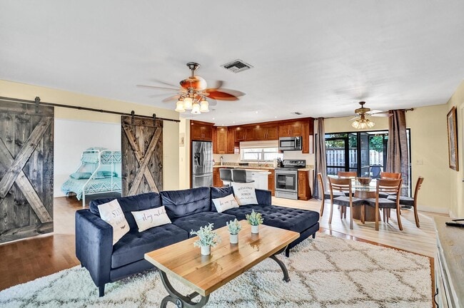 Foto del edificio - 2620 NE 19th St