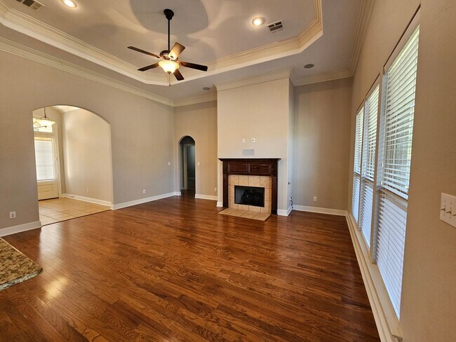 Building Photo - Available Now!