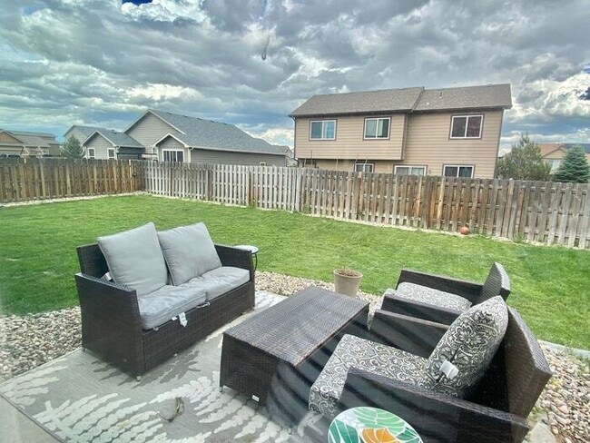 Building Photo - Tri-level in Park Meadows Subdivision- Wel...