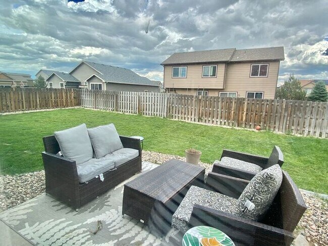 Foto del edificio - Tri-level in Park Meadows Subdivision- Wel...