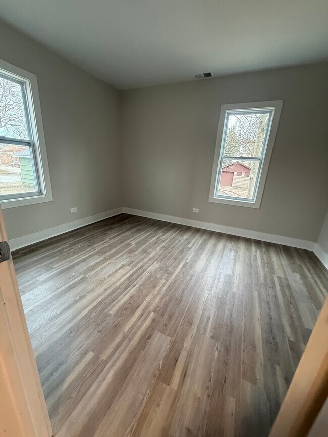 Foto del edificio - 16913 Jodave Ave