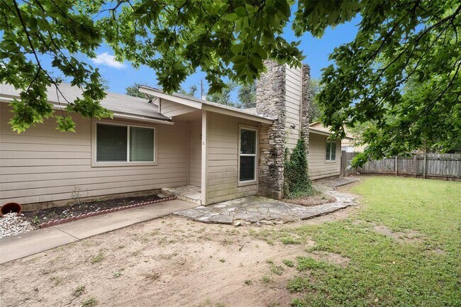 Foto del edificio - 11908 Broad Oaks Dr