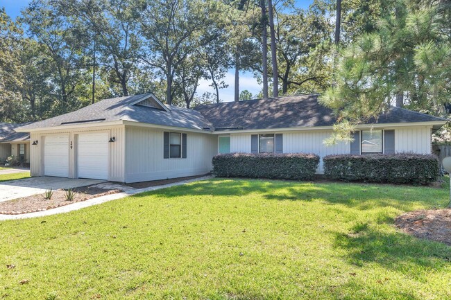 Building Photo - 3 bed 2 bath fenced yard