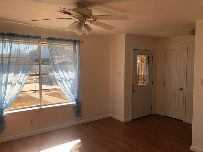 Foto del edificio - 2110 Quail Run