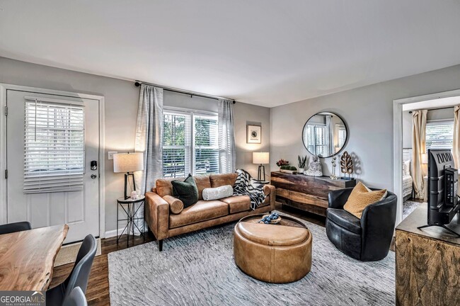 Foto del edificio - 2858 Rosehill St