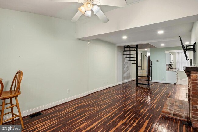 Foto del edificio - 636 Portland St