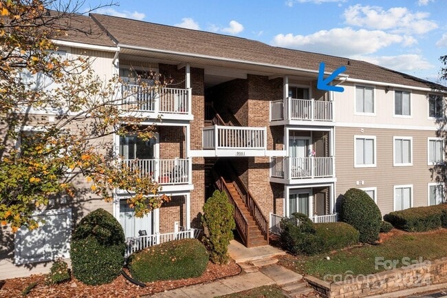 Building Photo - 9551 University Terrace Dr
