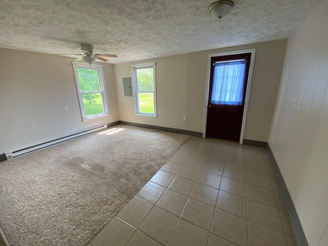 Living Room - 8715 Valley View Dr.