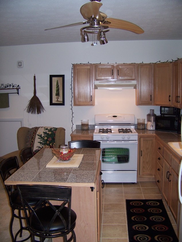 202 NY14 Unit Upper, Montour Falls, NY 14865 202 NY14 Montour Falls