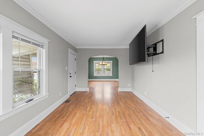 Foto del edificio - 218 Islip Blvd