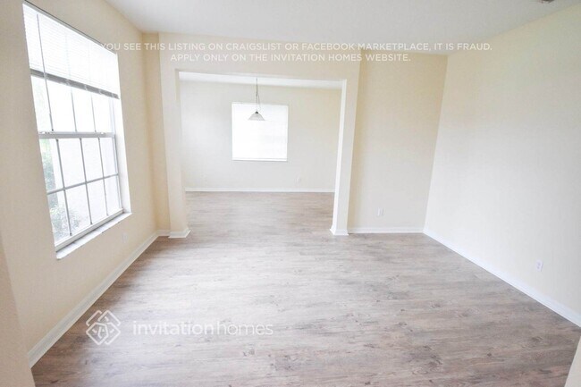 Building Photo - 11123 Sailbrooke Dr