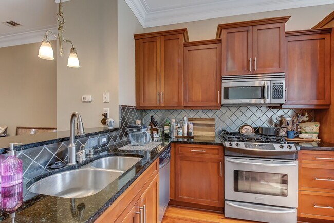 Foto del edificio - 311 W Taylor St