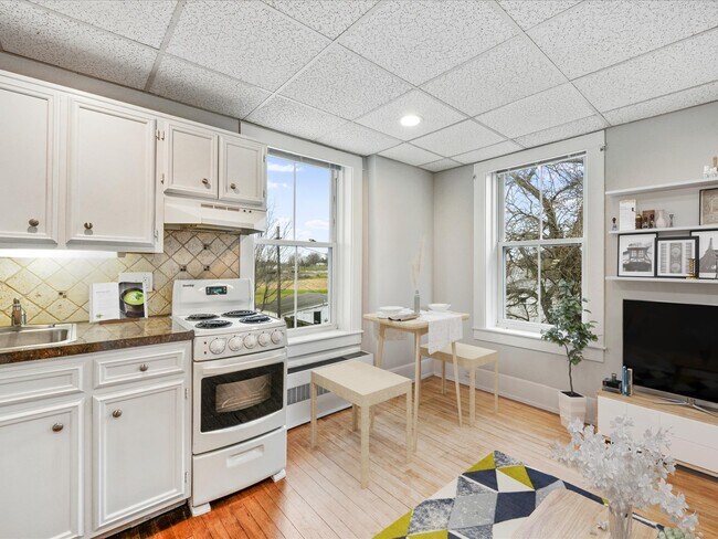 Building Photo - 1101 Millersville Pike