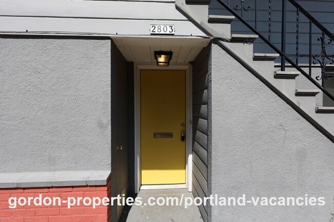 Building Photo - 2803 NE Hoyt St