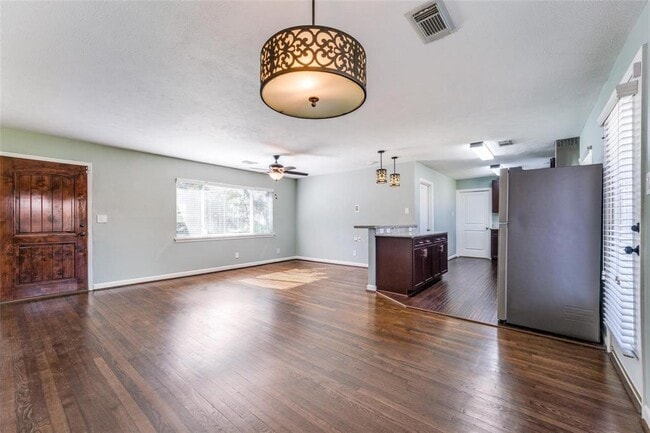 Building Photo - 4502 Brookwoods Dr