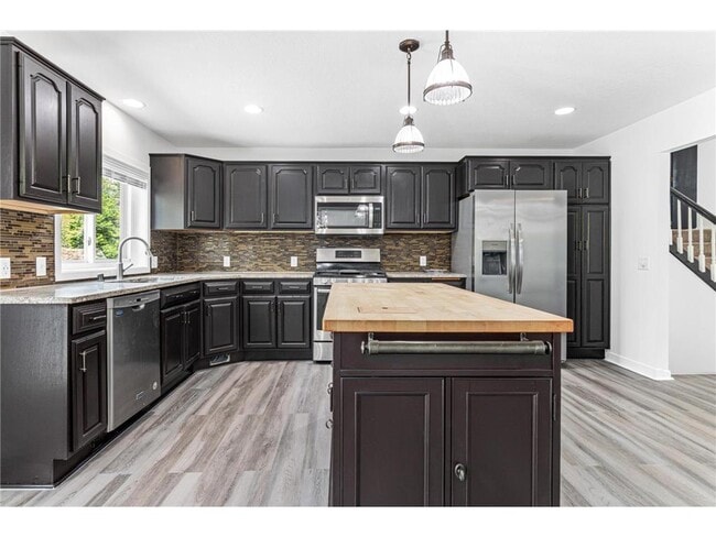 Building Photo - 1716 Evergreen Dr