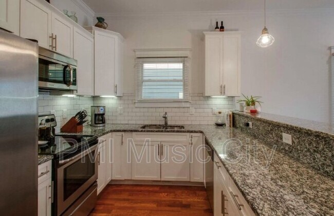 Building Photo - 1329A Meridian St