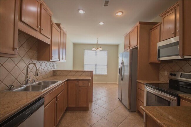 Foto del edificio - 3203 SW Camden Dr