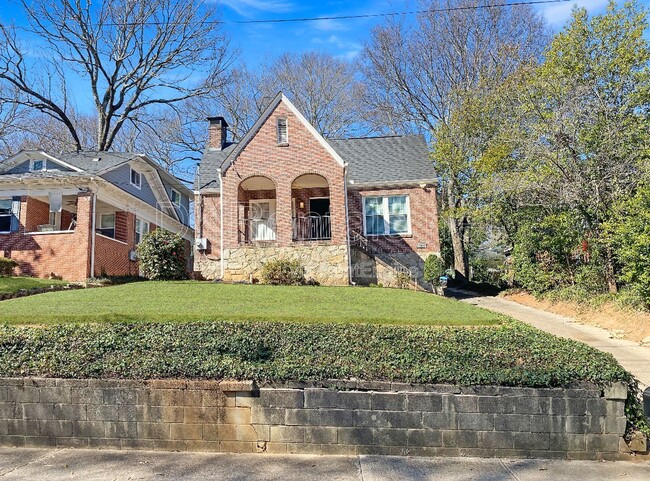 Photo - 1739 Sylvan Road Southwest House