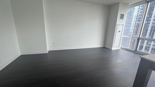 Foto del edificio - 420 E North Water St