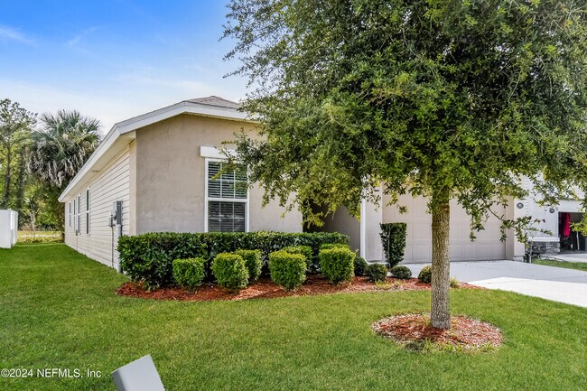 Building Photo - 15911 Hutton Ln